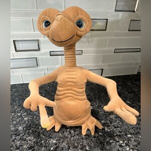 VINTAGE Toys R Us E.T. The Extra Terrestrial Extended Neck Universal Plush Doll